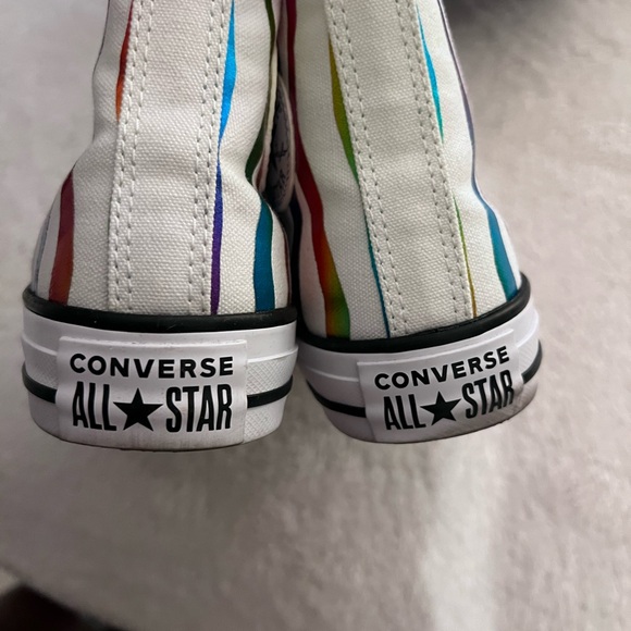 High Top Converse - Picture 4 of 5
